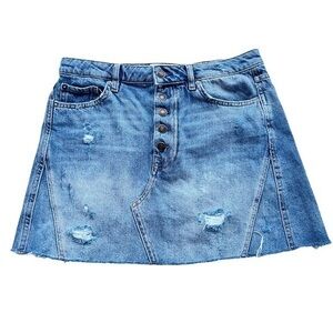 Free People We The Free Distressed Denim Skirt Size‎ 30